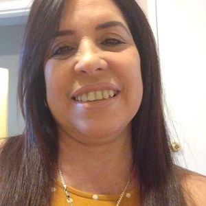 Meet your Posher, Yanet